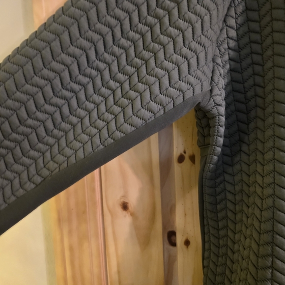 New Balance Heat Loft Quilted Funnel Neck Jacket - Picture 10 of 10